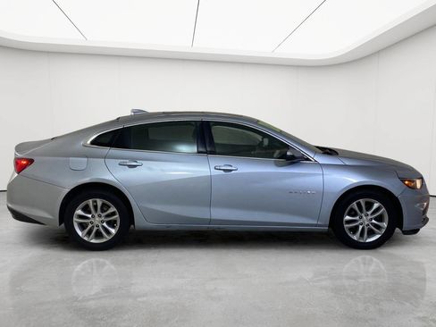 Used 2018 Chevrolet Malibu LT FWD image 39