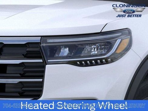 New 2026 Ford Explorer Active w/ Active Comfort Package image 21