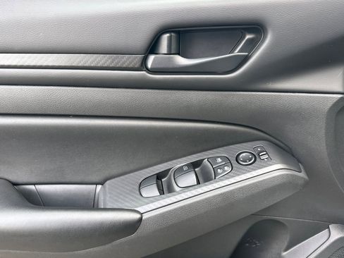 Used 2023 Nissan Altima 2.5 S image 10