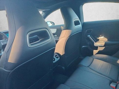 Used 2021 Mercedes-Benz CLA 250 image 11