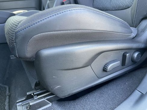 Certified 2025 Subaru Forester Premium AWD/4WD image 20