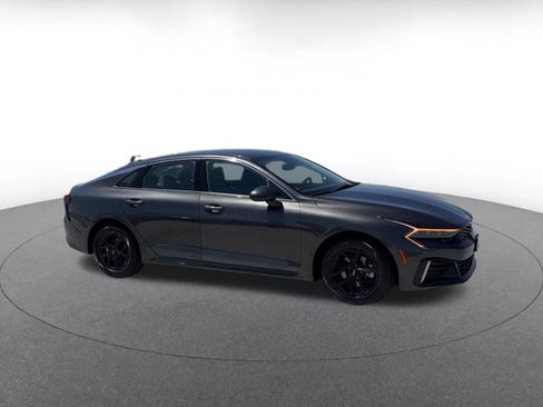 Used 2025 Kia K5 LXS FWD image 2
