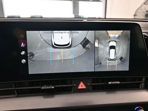 Certified 2023 Kia Sportage SX image 21