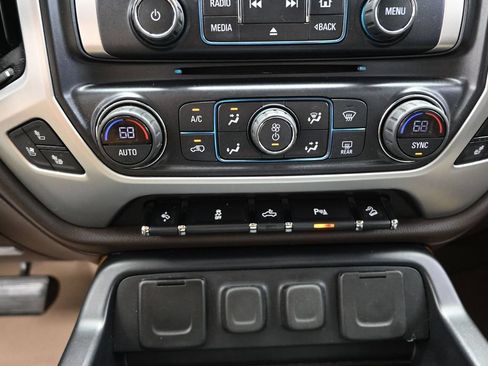 Used 2018 GMC Sierra 1500 SLT w/ SLT Premium Package AWD/4WD image 16
