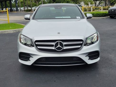 Used 2019 Mercedes-Benz E 300 image 2