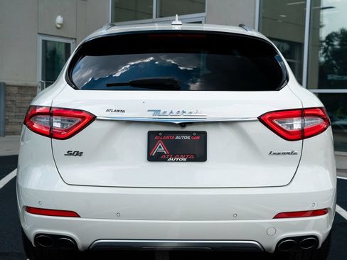 Used 2018 Maserati Levante S GranLusso AWD/4WD image 19