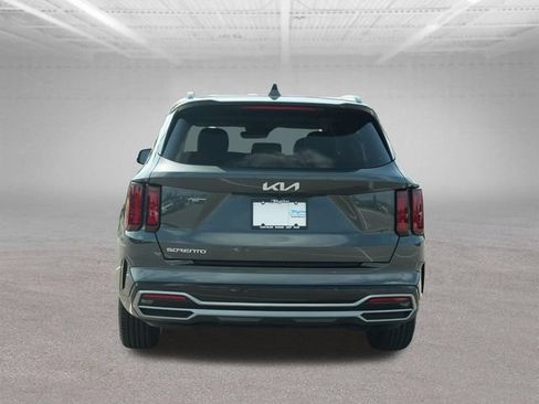 Used 2023 Kia Sorento S FWD image 7