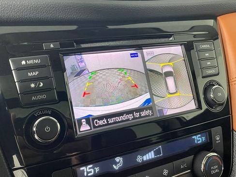 Used 2019 Nissan Rogue SL w/ Premium Package AWD/4WD image 9