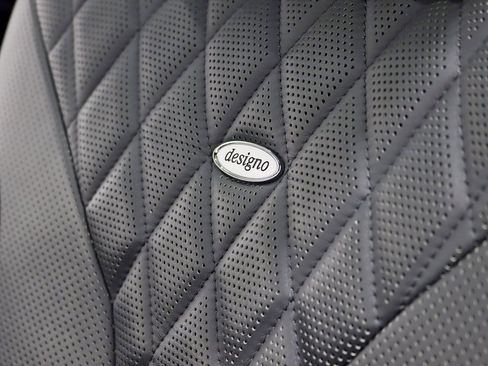 Used 2019 Mercedes-Benz S 560 4MATIC Coupe image 36