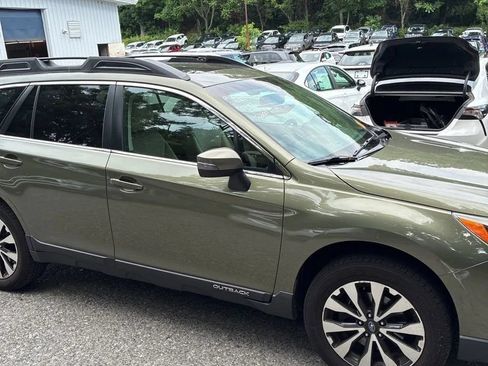 Used 2016 Subaru Outback 2.5i Limited AWD/4WD image 13