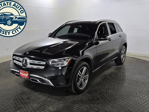Used 2021 Mercedes-Benz GLC 300 4MATIC w/ Premium Package image 3