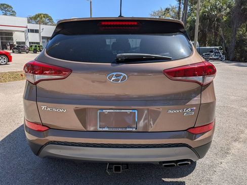 Used 2016 Hyundai Tucson Sport image 4