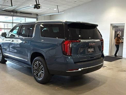 New 2026 GMC Yukon XL Elevation image 5