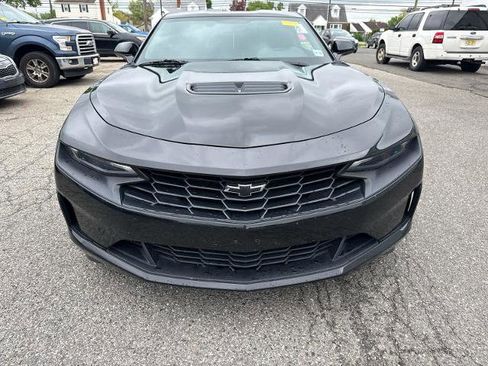 Used 2021 Chevrolet Camaro LT w/ Technology Package RWD image 5