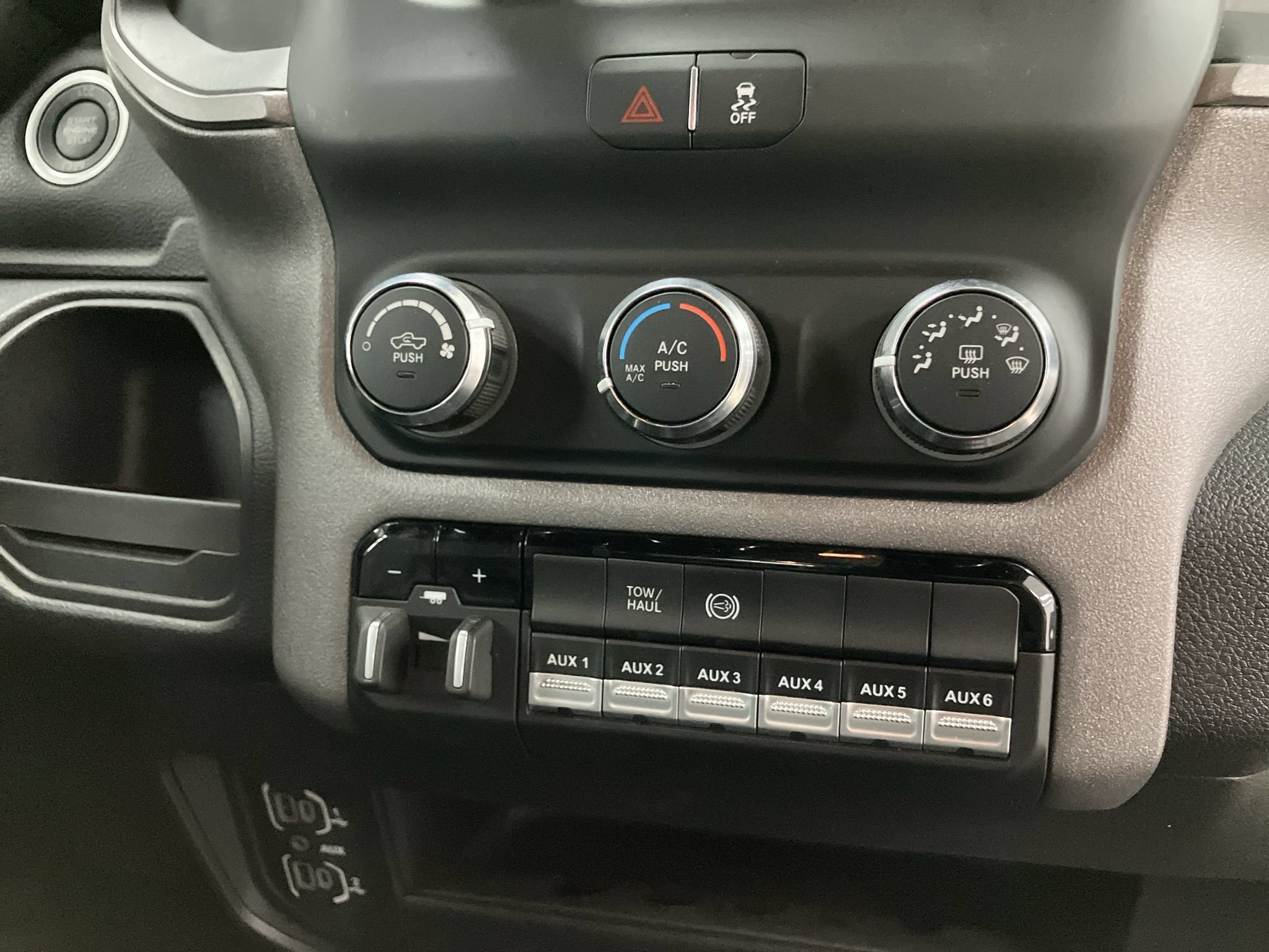 Used 2024 RAM 3500 Tradesman AWD/4WD image 13