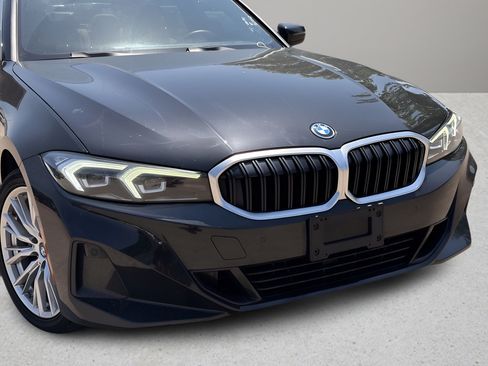 Used 2023 BMW 330e xDrive w/ Premium Package AWD/4WD image 25