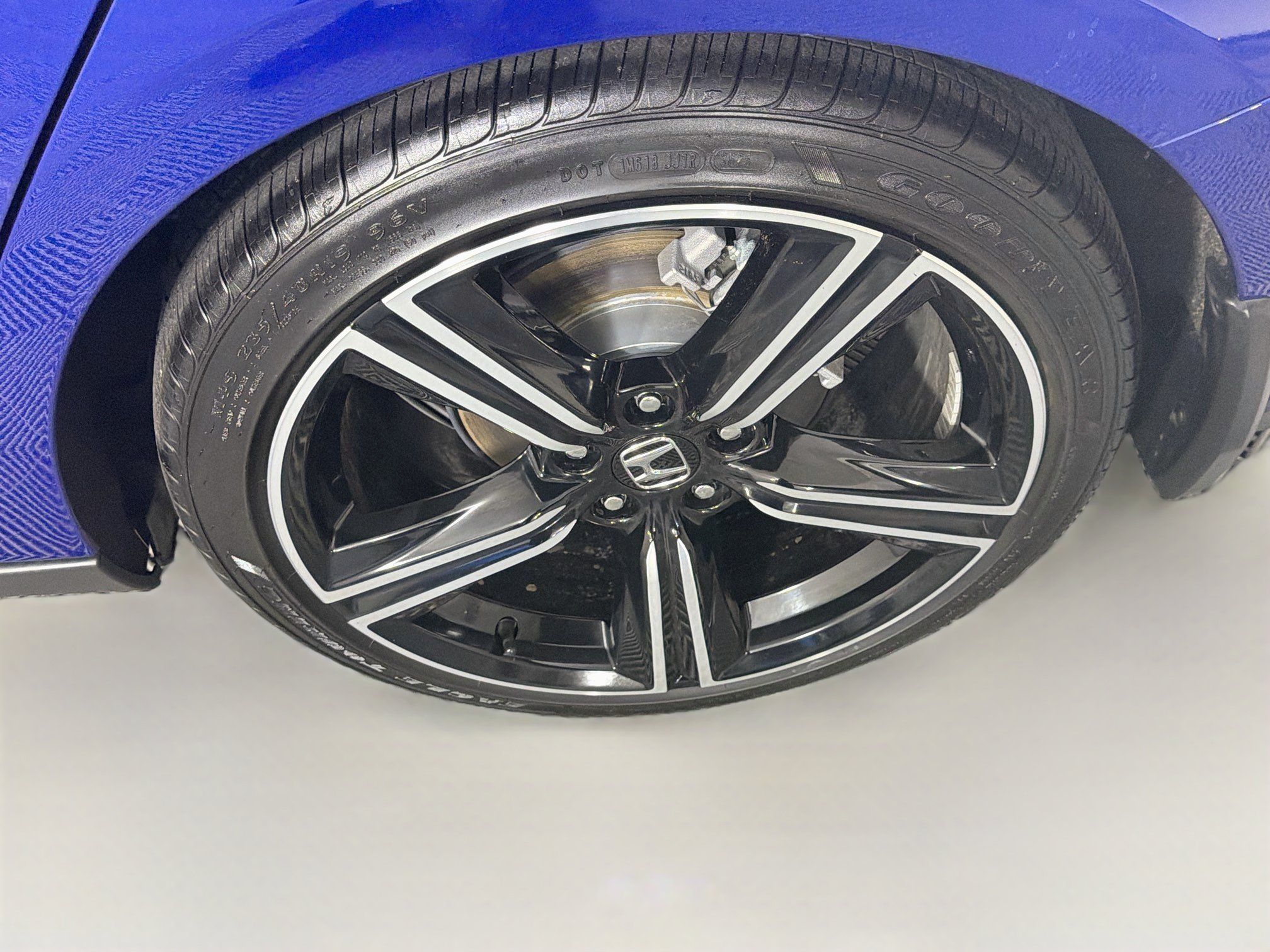 Used 2025 Honda Accord Sport image 11