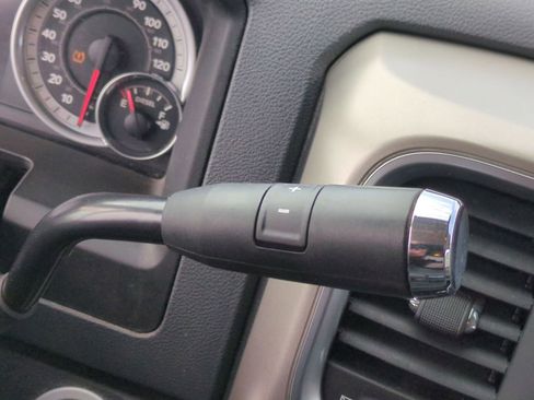 Used 2014 RAM 2500 Big Horn image 37