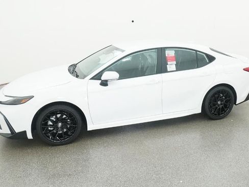 New 2026 Toyota Camry SE image 35