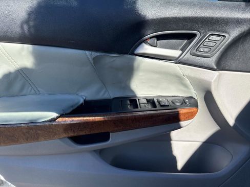 Used 2012 Honda Accord EX-L image 18