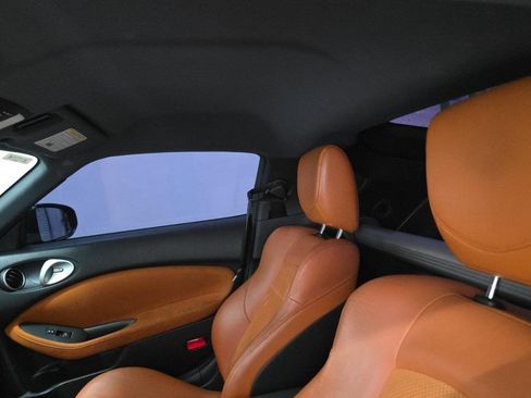 Used 2014 Nissan 370Z Touring w/ Sport Package RWD image 13