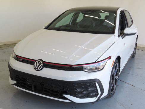 New 2026 Volkswagen GTI SE image 9