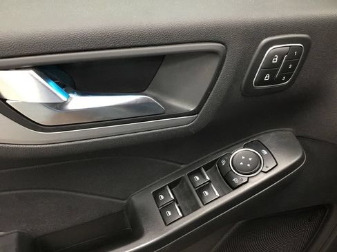 Used 2023 Ford Escape Platinum AWD/4WD image 9