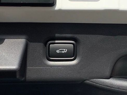 New 2026 Hyundai Ioniq 5 SEL image 6