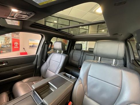 Used 2025 Toyota Tundra Platinum AWD/4WD image 10