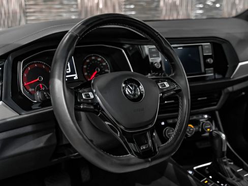Used 2020 Volkswagen Jetta R-Line w/ R-Line Cold Weather Package FWD image 18