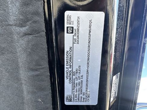 Certified 2025 Chevrolet Silverado 1500 LT w/ Leather Package image 25