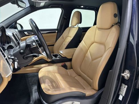Used 2016 Porsche Cayenne image 10