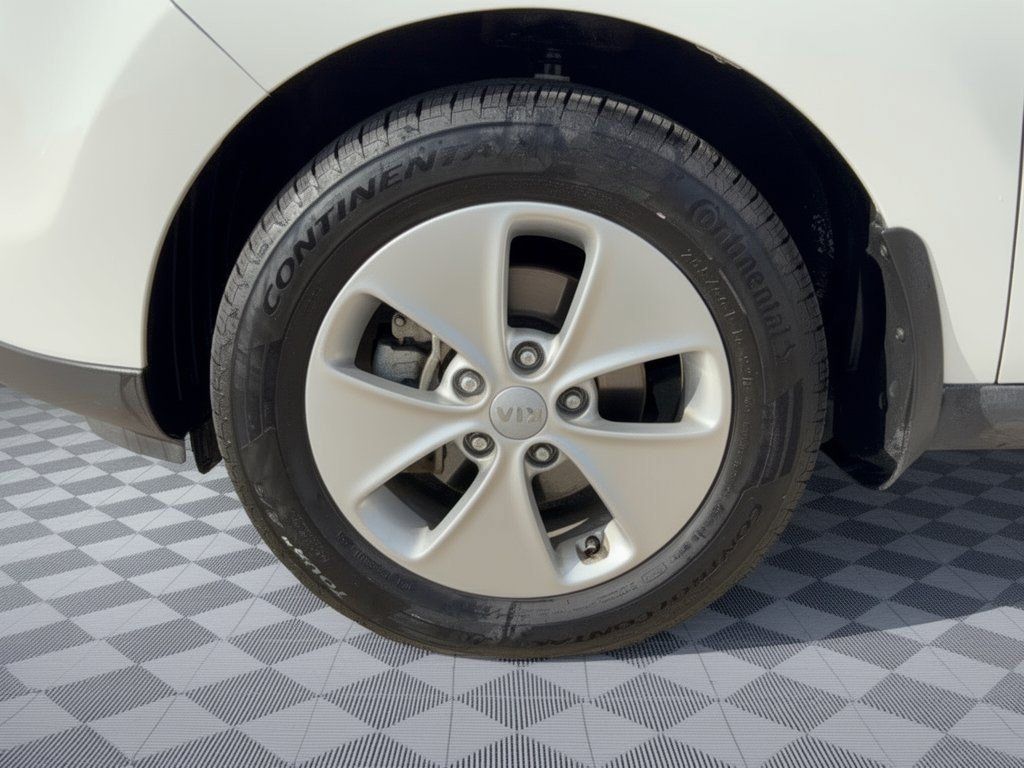 Used 2014 Kia Soul FWD image 13
