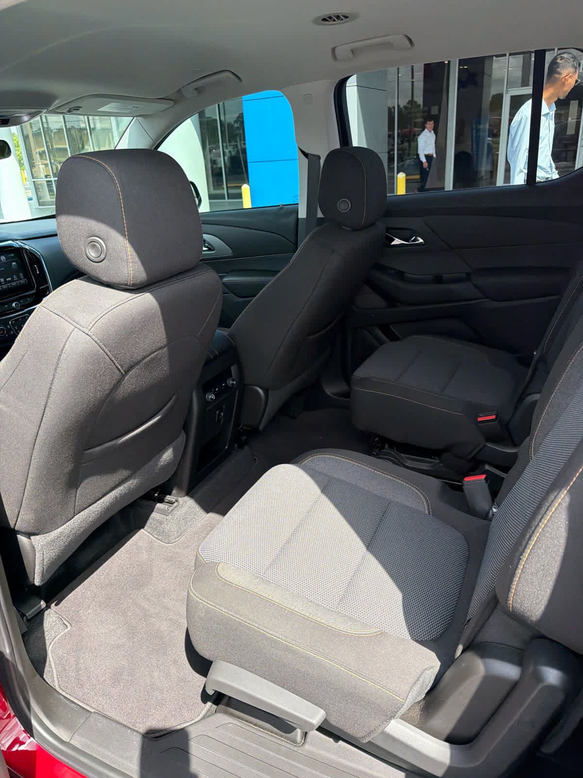 Used 2018 Chevrolet Traverse LT FWD image 26