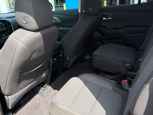 Used 2018 Chevrolet Traverse LT FWD image 26