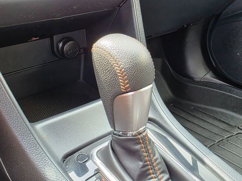 Used 2017 Subaru Crosstrek 2.0i Limited image 39