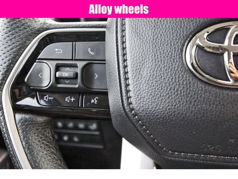 Used 2023 Toyota Sequoia Limited image 20