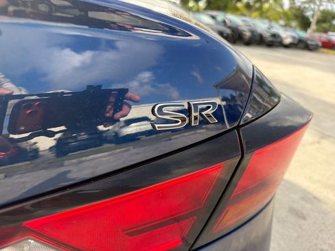 Used 2021 Nissan Altima 2.5 SR FWD image 10