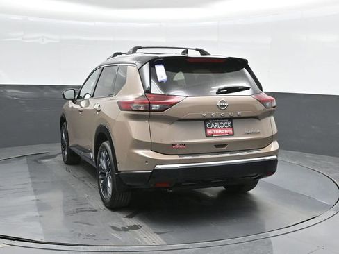Used 2025 Nissan Rogue Platinum w/ Platinum Premium Package image 10