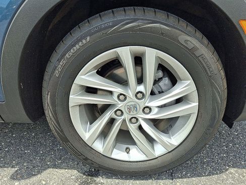 Used 2024 Buick Envista Preferred w/ Convenience II Package FWD image 9