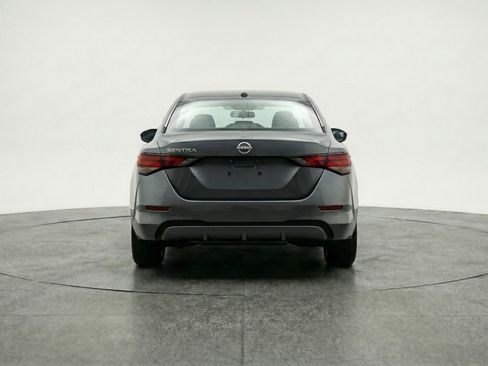 Used 2025 Nissan Sentra SV image 7