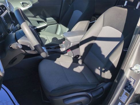Certified 2023 Kia Soul LX w/ LX Technology Package image 18