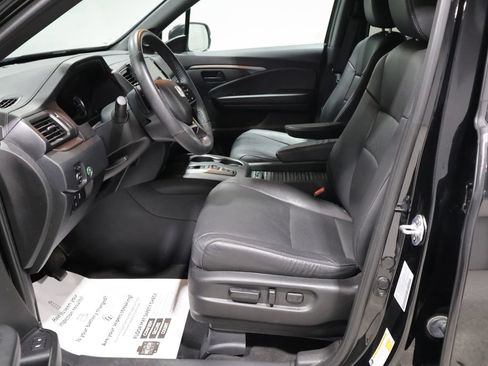 Used 2023 Honda Passport EX-L image 10