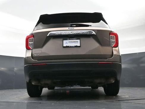 Used 2021 Ford Explorer XLT image 49