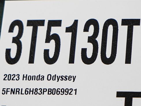 Used 2023 Honda Odyssey Touring image 29