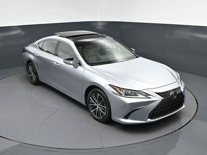 Certified 2025 Lexus ES 350 w/ Premium Package