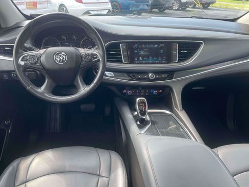 Used 2019 Buick Enclave Essence AWD/4WD image 15
