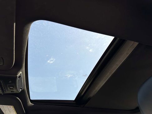 Used 2019 Ford F250 Platinum w/ Platinum Ultimate Package AWD/4WD image 17