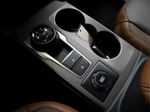 Certified 2025 Ford Bronco Sport Outer Banks w/ Outer Banks Tech Package+ image 36