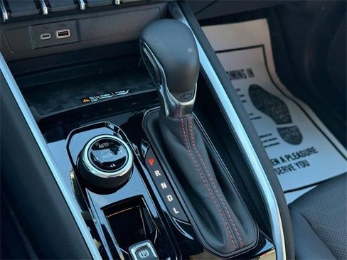 Used 2025 Chevrolet Colorado Z71 w/ Z71 Convenience Package 2 image 22